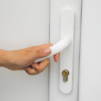 door handle with lock