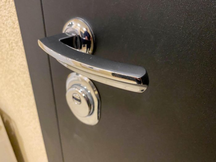 chrome door handles
