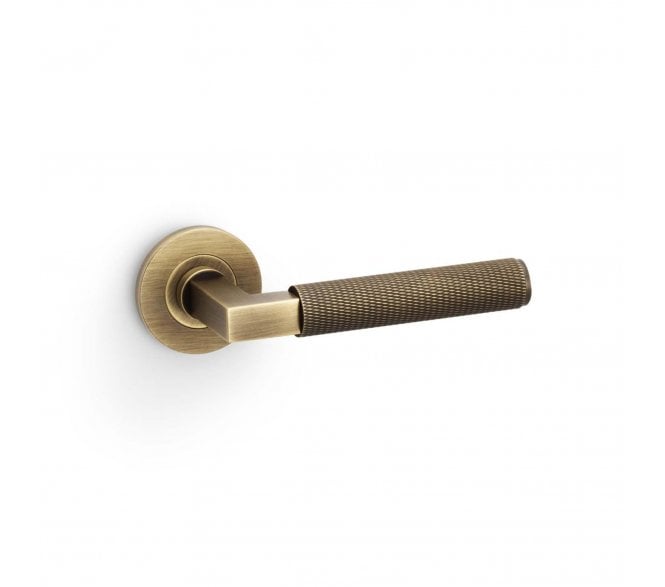 A&W AW200 Hurricane Diamond Knurled Lever On Round Rose - Antique Brass