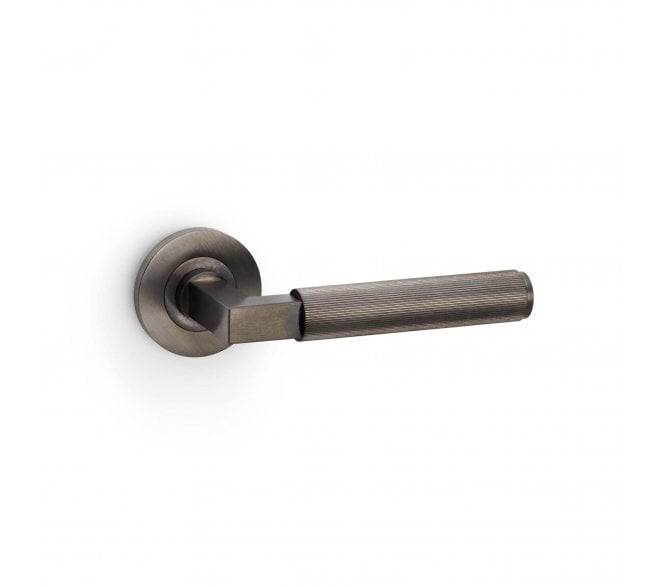 A&W AW202 Hurricane Reeded Lever On Round Rose - Dark Bronze