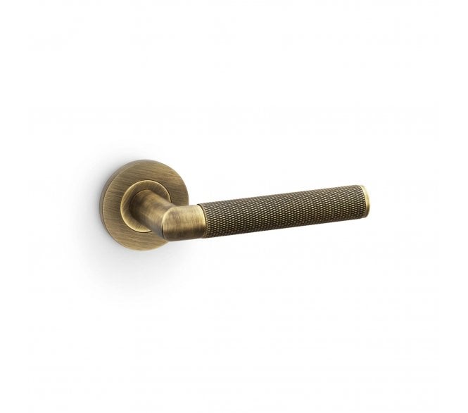 A&W AW210 Harrier Diamond Knurled Lever On Round Rose - Antique Brass