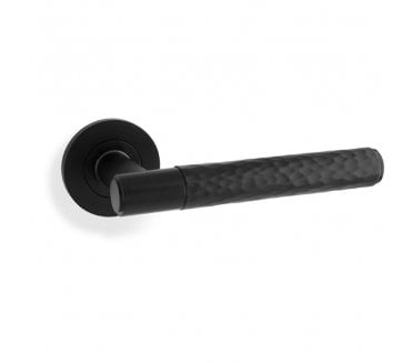 A&W AW223 Spitfire Hammered Lever On Round Rose - Black