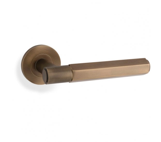 A&W AW224 Spitfire Hex Lever On Round Rose - Italian Brass