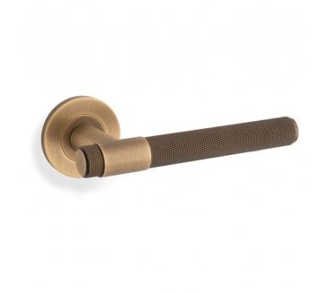A&W AW240AB Knurled Kingston Lever on Round Rose - Antique Brass