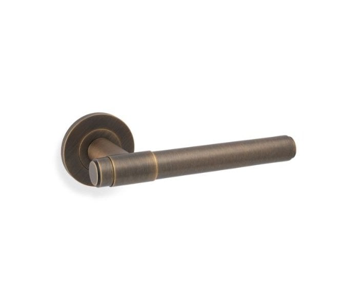 A&W AW241AB Kingston Plain Lever on Round Rose - Antique Brass.