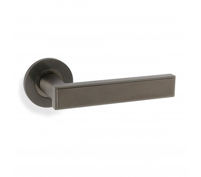 A&W AW260 Jesper Lever On Round Rose - Dark Bronze