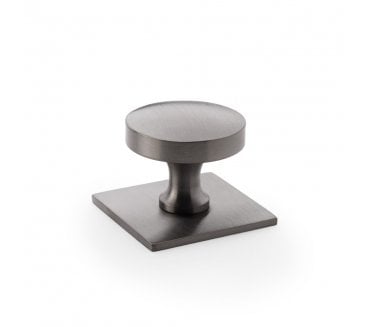 A&W AW835 Bullion Cupboard Knobs On Square Backplate - Dark Bronze