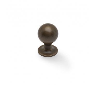 A&W AW844 Plain Caeser Cupboard Knobs On Round Rose - Antique Brass