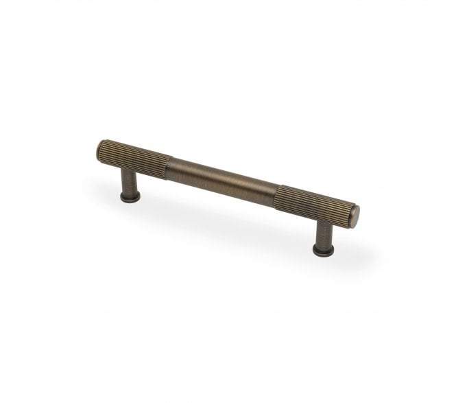 A&W AW854R Washington Reeded End Cabinet Pull - Antique Brass