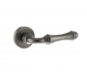 Atlantic Old English Durham Lever Handle on Rose - Distressed Silver