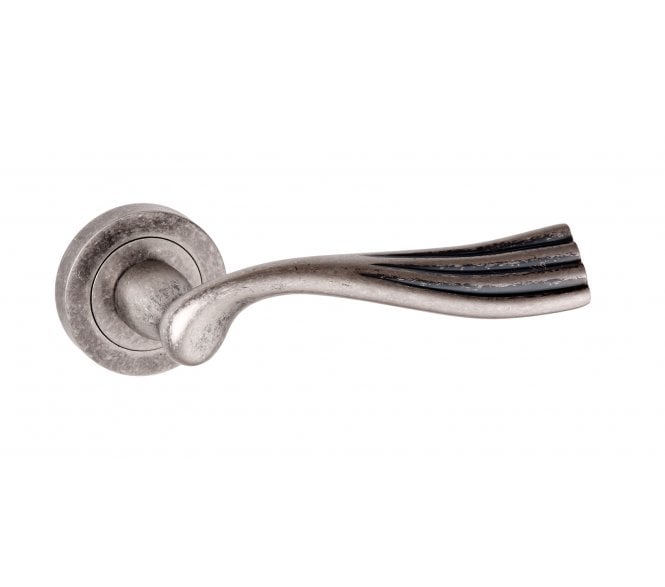 Atlantic Old English Richmond Lever Handle on Rose - Distressed Silver