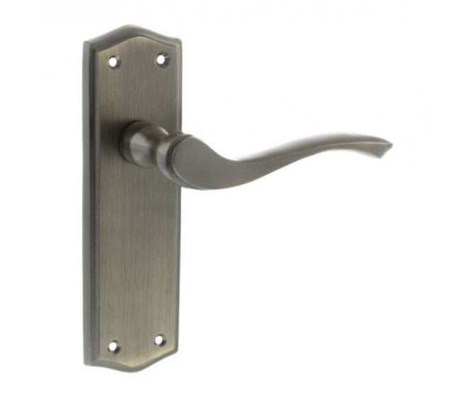 Atlantic Old English Warwick Door Handles On Backplate - Matt Antique Brass