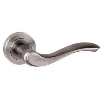 Atlantic Old English Warwick Lever Handle on Rose - Matt Gun Metal