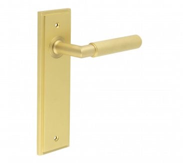Burlington Piccadilly Knurled Door Handles On Backplate - Satin Brass