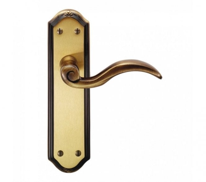 Carlisle Brass DL Wentworth Door Handles On Backplate - Florentine Bronze