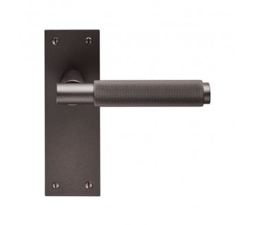 Carlisle Brass EUL Varese Knurled Door Handles On Backplate - Matt Bronze