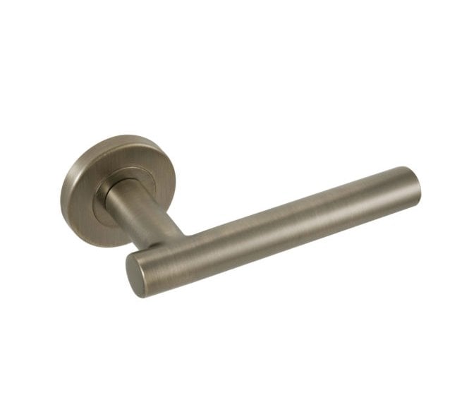 Eclipse 34907 Straight T-Bar Lever On Round Rose - Matt Antique Brass