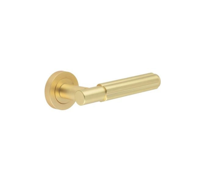 Frelan Bloom Door Handles On Round Rose - Satin Brass