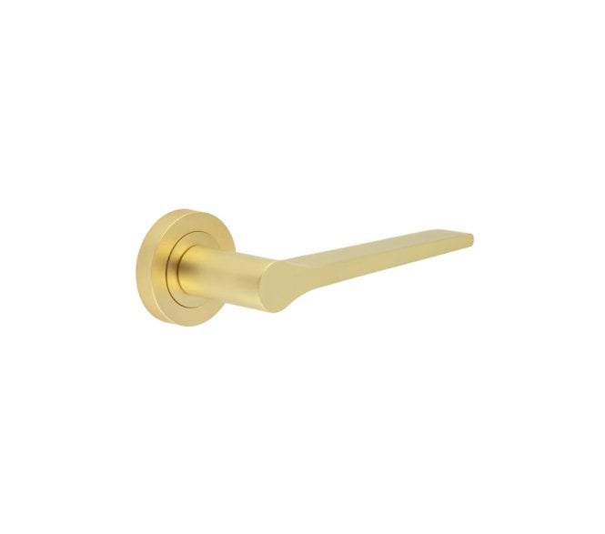 Frelan Gio Door Handles On Round Rose - Satin Brass