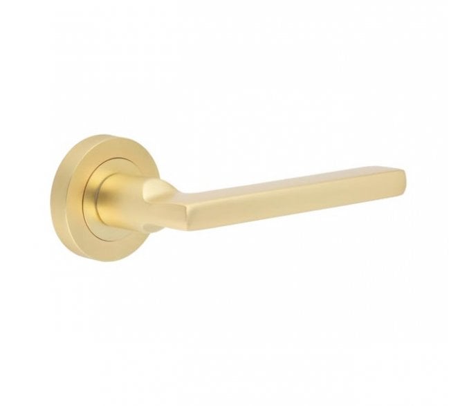 Frelan Jet Door Handles On Round Rose - Satin Brass