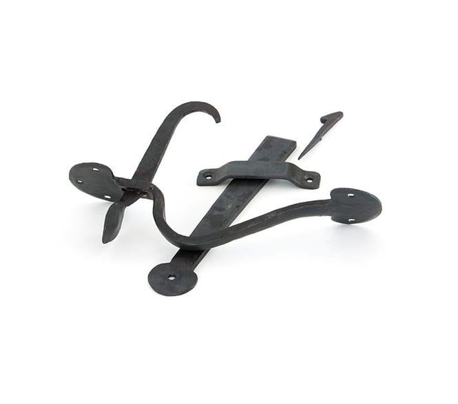 From The Anvil 33100 Slim Thumblatch Set -Beeswax