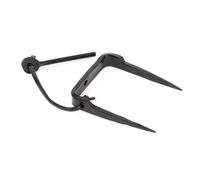 From The Anvil 33174 Locking Staple Pin - Black