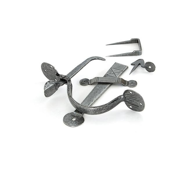 From The Anvil 33649 Medium Bean Thumblatch Set - Pewter