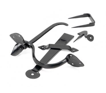 From The Anvil 45598 Gothic Thumblatch Extra Large - Black