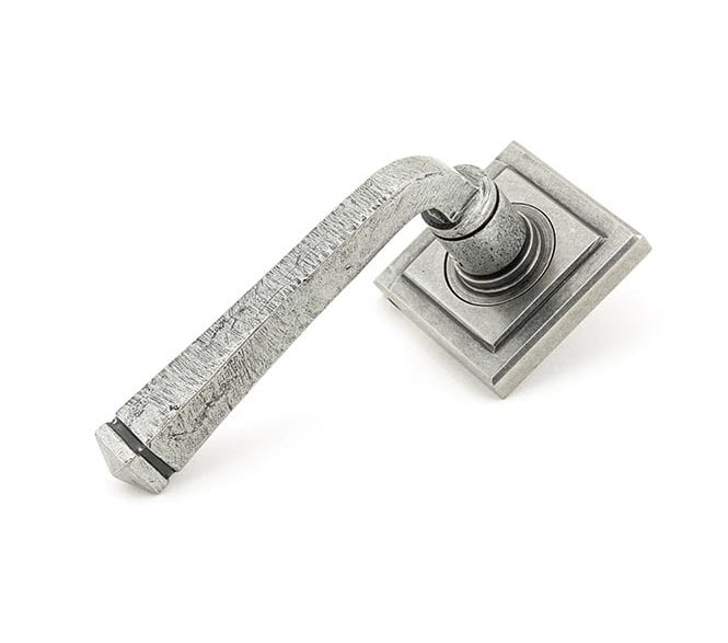 From The Anvil 45634 Avon Lever Handle On Rose Set (Square Rose) - Pewter