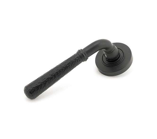 From The Anvil 45651 Hammered Lever Handle On Rose Set (Plain Rose) - Matt Black