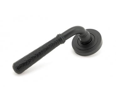 From The Anvil 45652 Hammered Lever Handle On Rose Set (Art Deco Rose) - Matt Black
