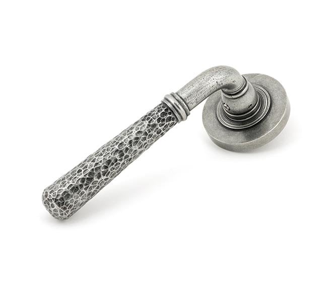 From The Anvil 45655 Hammered Lever Handle On Rose Set (Plain Rose) - Pewter