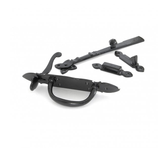 From The Anvil 73264M Cast Suffolk Latch - Black