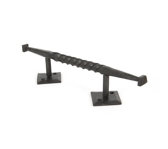 From The Anvil 83670 Robe Twist Pull Handle 280mm - Beeswax