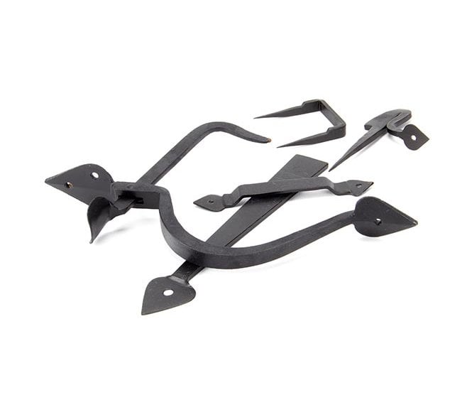 From The Anvil 92047 Tuscan Thumblatch Set -External Beeswax