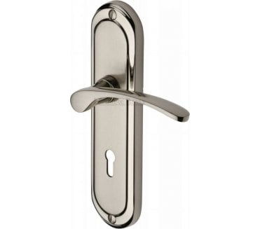 Heritage Brass Ambassador Door Handles On Backplate - Polished Nickel