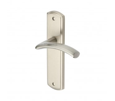 Heritage Brass Centaur Door Handles On Backplate - Satin Nickel