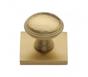Heritage Brass Diamond Cut Designer Cabinet Knob on Square Backplate - Satin Brass