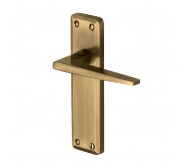 Heritage Brass Kendal Door Handles On Backplate - Antique Brass