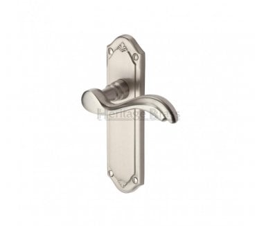 Heritage Brass Lisboa Door Handles On Backplate - Satin Nickel