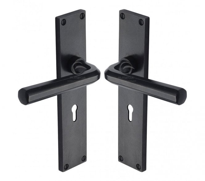 Heritage Brass RDB Octave Door Handles On Backplate - Rustic Dark Bronze