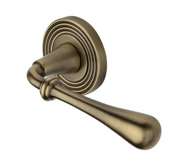 Heritage Brass RR7156 Roma Reeded Lever On Rose - Antique Brass