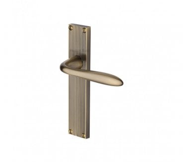 Heritage Brass Sutton On Reeded Backplate - Antique Brass