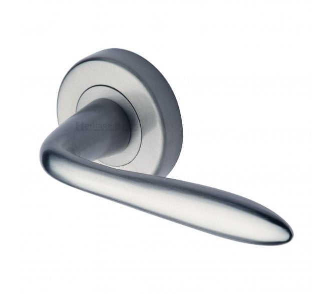 Heritage Brass V1750 Sutton Door Handles On Round Rose - Satin Chrome