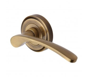 Heritage Brass V1900 Sophia Door Handles On Round Rose - Antique Brass