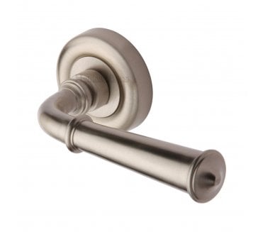 Heritage Brass V1932 Colonial Door Handles On Round Rose - Satin Nickel