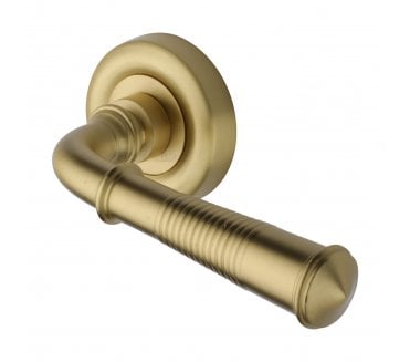Heritage Brass V1936 Reeded Colonial Lever On Rose - Satin Brass