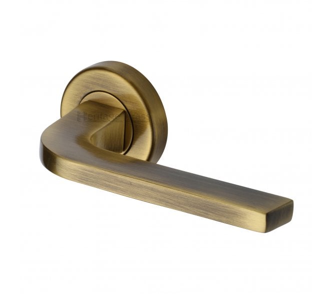 Heritage Brass V2015 Bellagio Door Handles On Round Rose - Antique Brass
