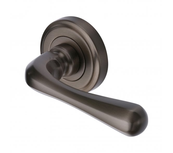 Heritage Brass V3020 Charlbury Door Handles On Round Rose - Matt Bronze