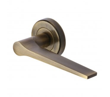 Heritage Brass V4189 Gio Door Handles On Round Rose - Antique Brass